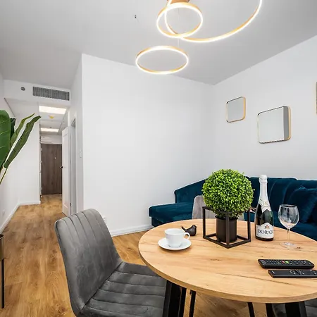 Dla Wszystkich Kasprzaka 29 ורשה